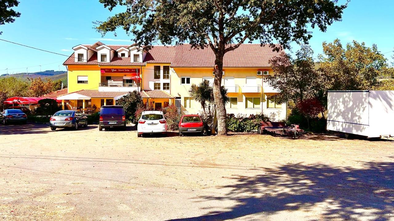 Residencial A Cista Hotel Vila da Ponte Ngoại thất bức ảnh